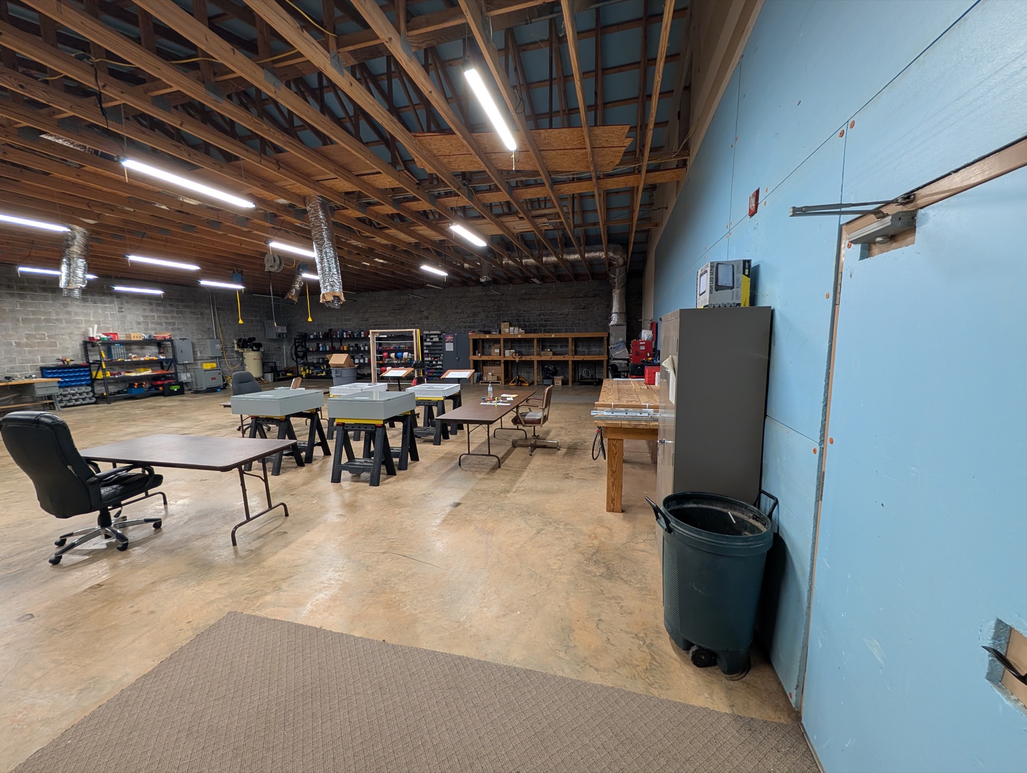 Heated & cooled warehouse, workshop area